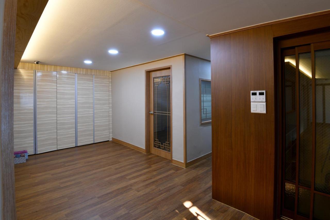 Guma Modern Hanokstay 大邱 エクステリア 写真